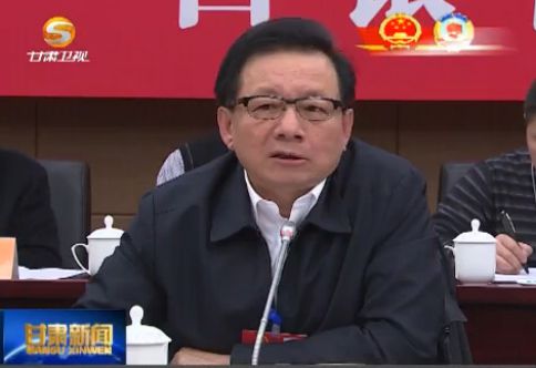 冯健身在参加白银代表团审议时强调 主动适应和引领新常态 努力完成各项工作任务