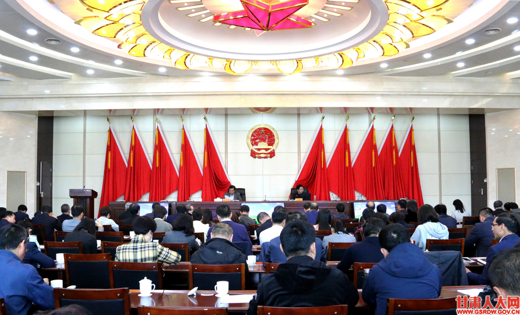 4月29日，省人大常委会党组理论学习中心组学习（扩大）会议暨党史学习教育专题辅导报告会召开